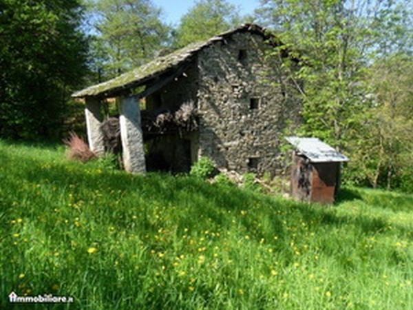 Click here for full details of this property for sale in Val Argentina, Italy.